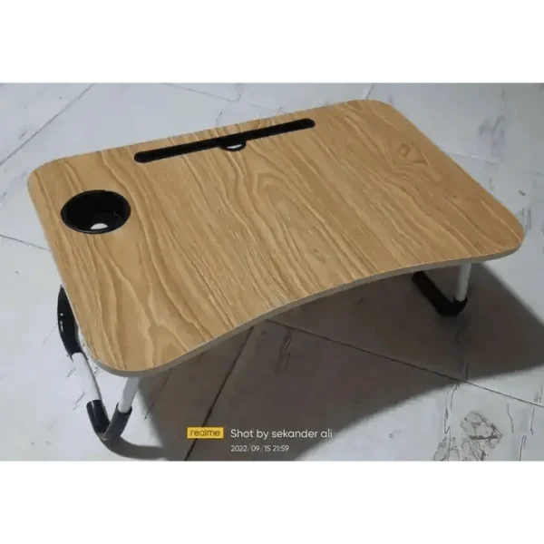 Folding table